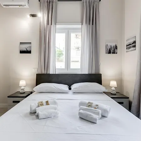 Eco Domus Earth Holiday home